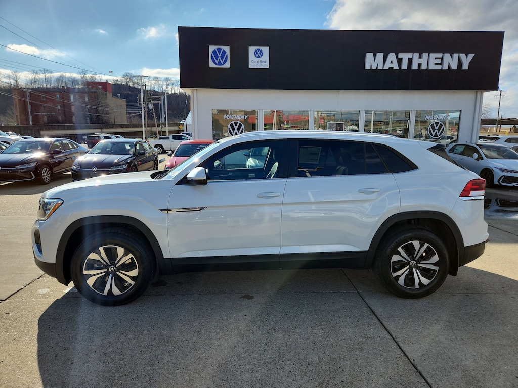 New 2026 Volkswagen Atlas Cross Sport 2.0T SE SUV