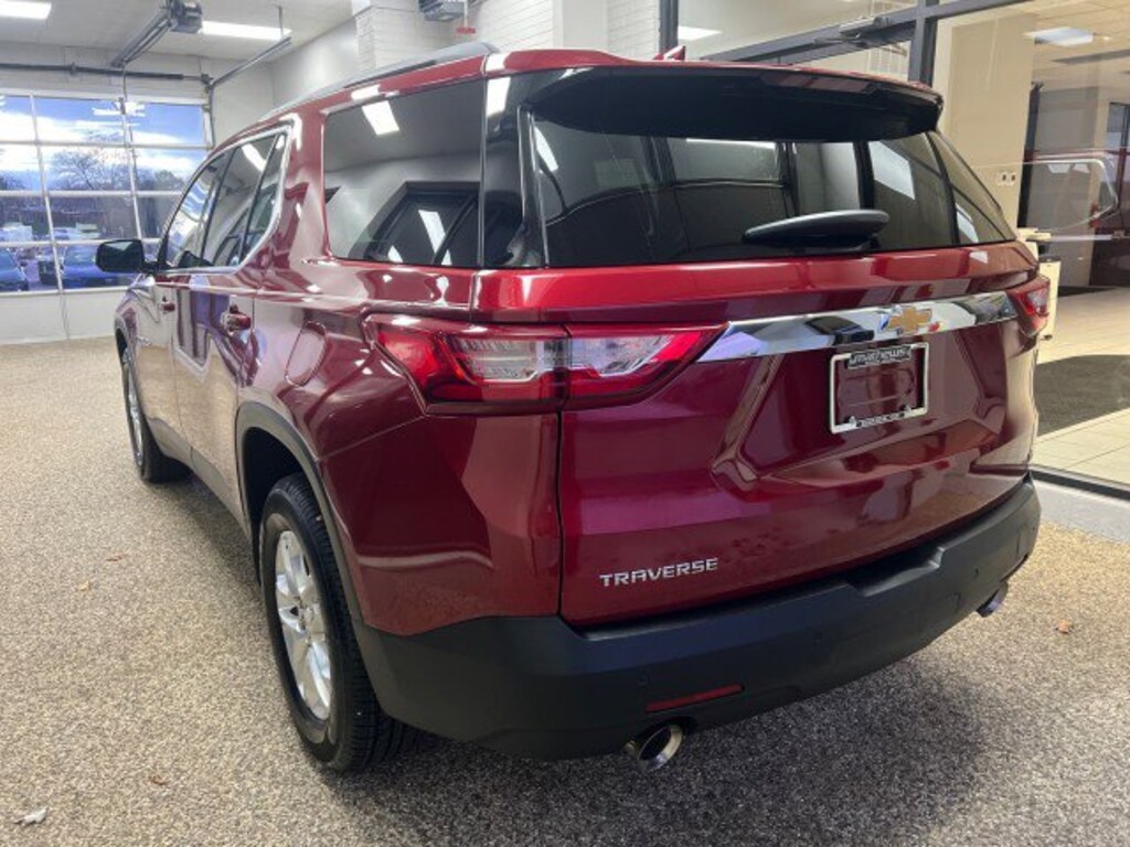 Used 2019 Chevrolet Traverse LT Cloth w/1LT SUV