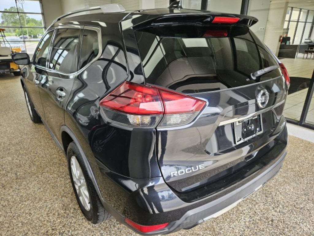 Used 2018 Nissan Rogue SV SUV