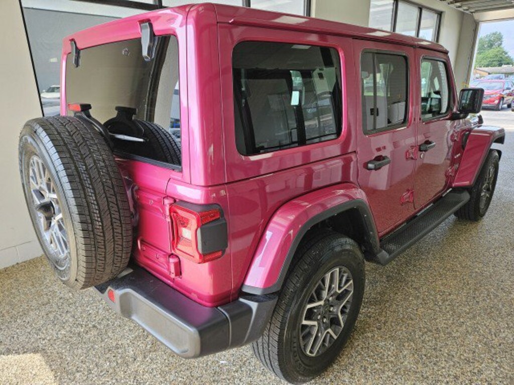 Used 2024 Jeep Wrangler Sahara SUV