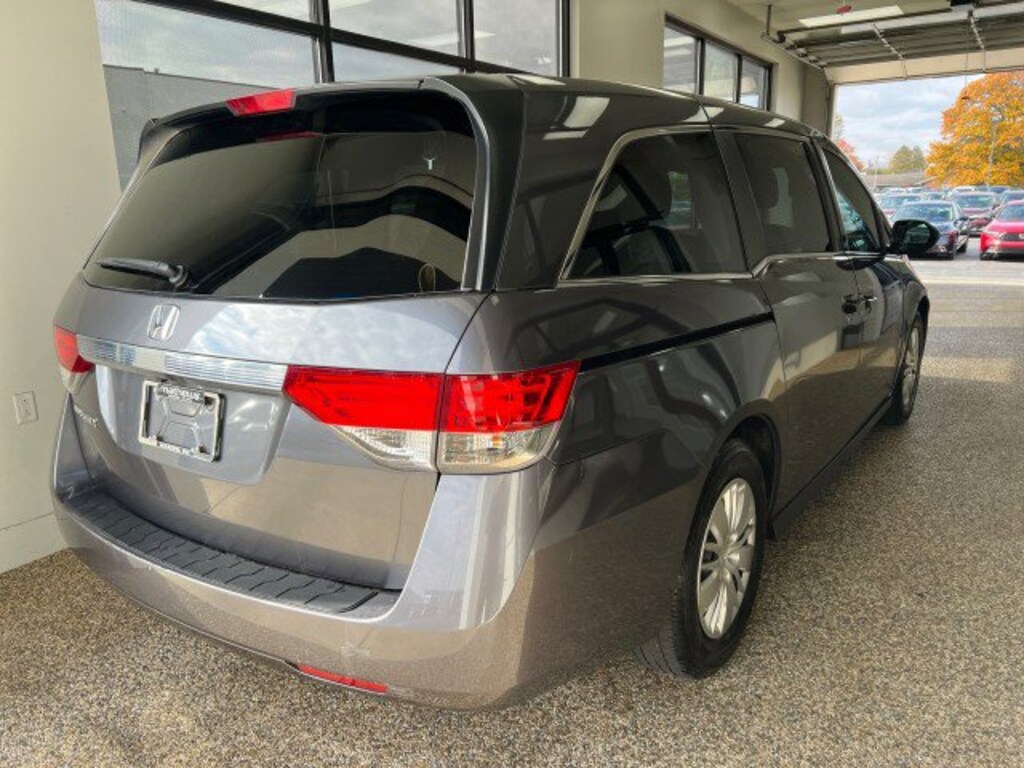 Used 2015 Honda Odyssey LX Van