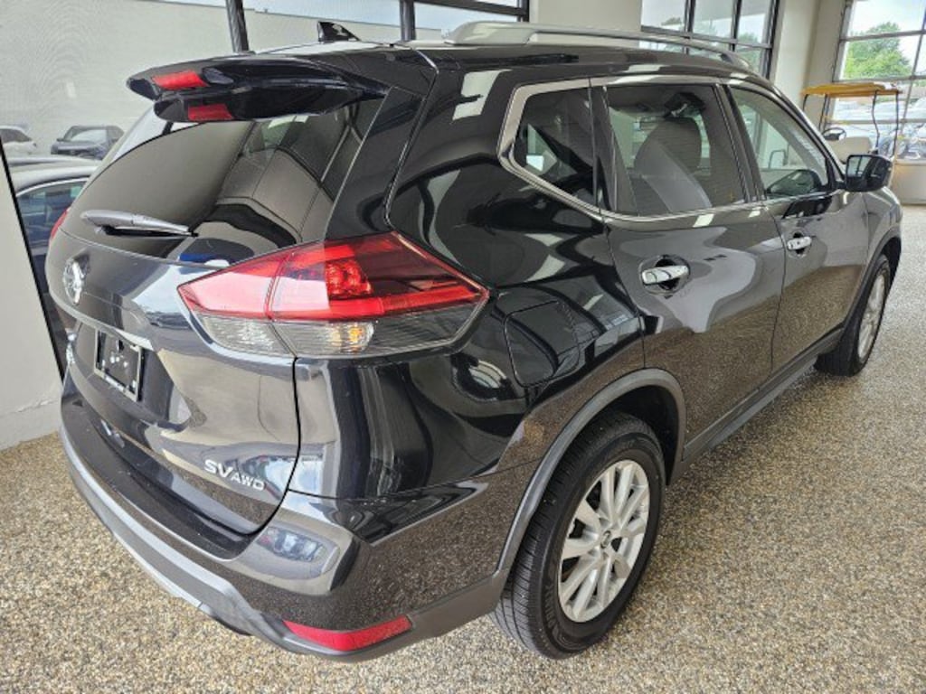 Used 2018 Nissan Rogue SV SUV