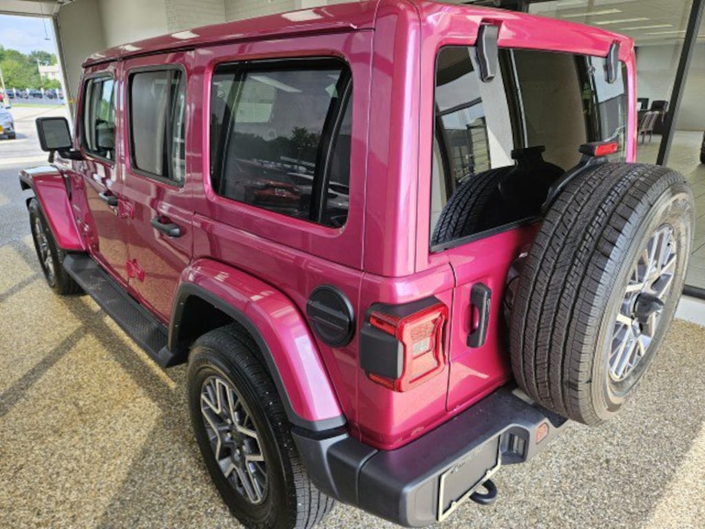 Used 2024 Jeep Wrangler Sahara SUV