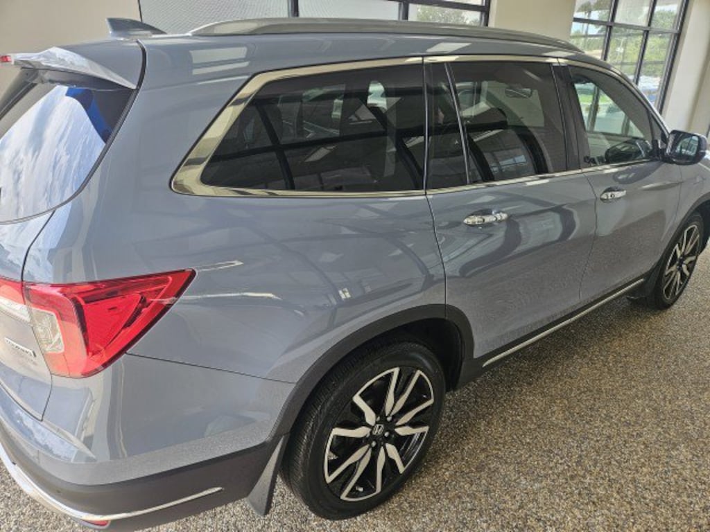 Used 2022 Honda Pilot Touring 7 Passenger SUV
