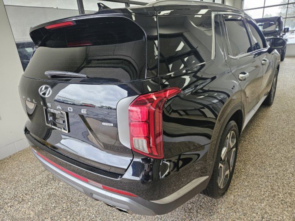 Used 2025 Hyundai Palisade SEL Premium SUV
