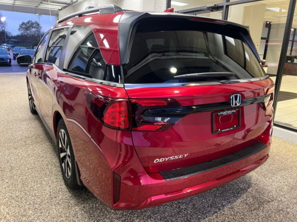 New 2026 Honda Odyssey EX-L Van Passenger