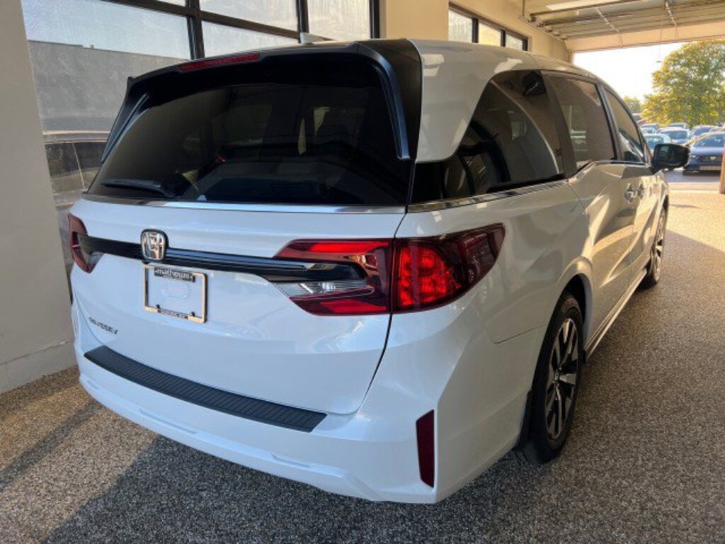 New 2026 Honda Odyssey EX-L Van Passenger