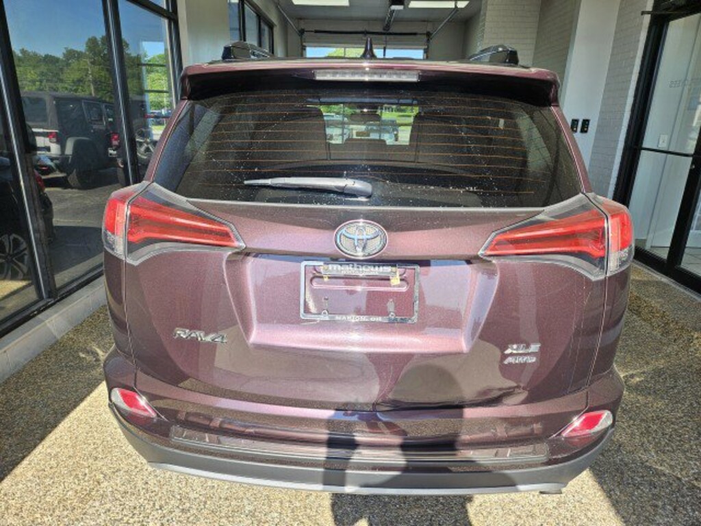 Used 2018 Toyota RAV4 XLE SUV
