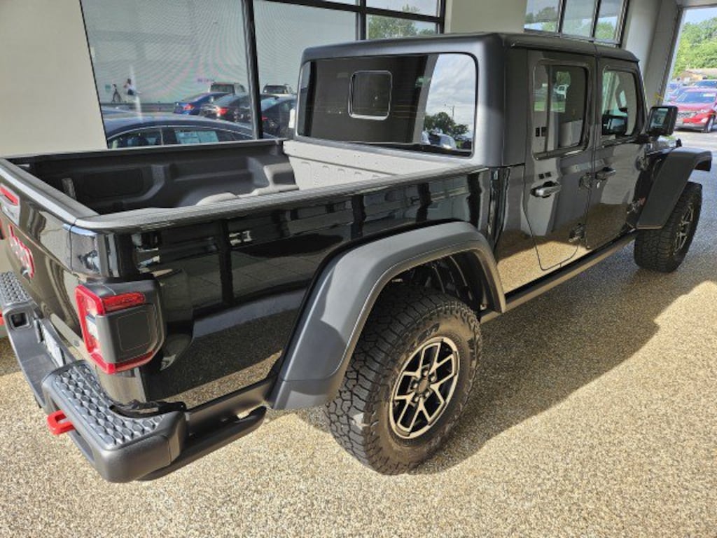 Used 2025 Jeep Gladiator Rubicon Truck Crew Cab