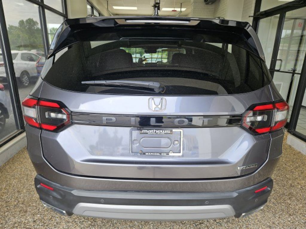 Used 2024 Honda Pilot Touring SUV