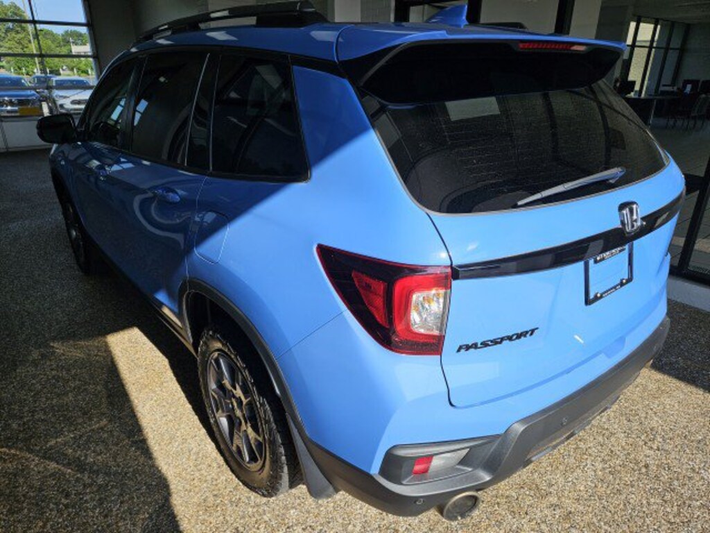 Used 2024 Honda Passport TrailSport SUV