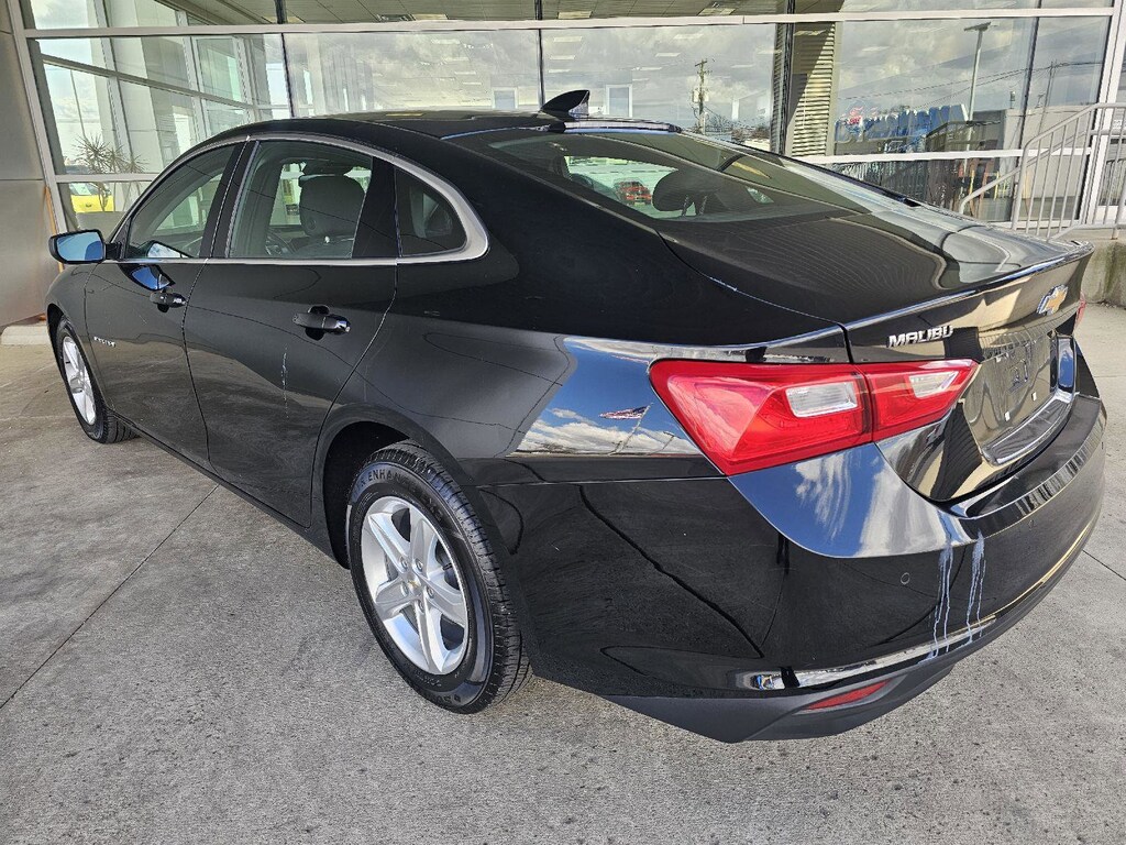 Used 2024 Chevrolet Malibu 1LT Sedan