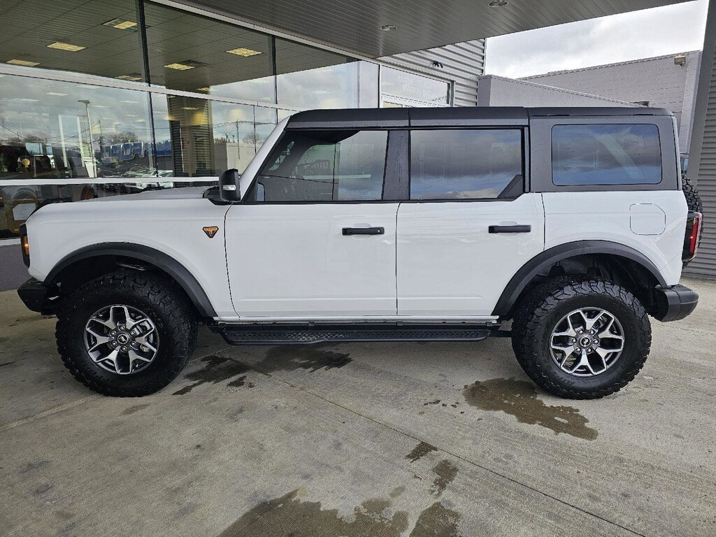 Used 2024 Ford Bronco Badlands SUV