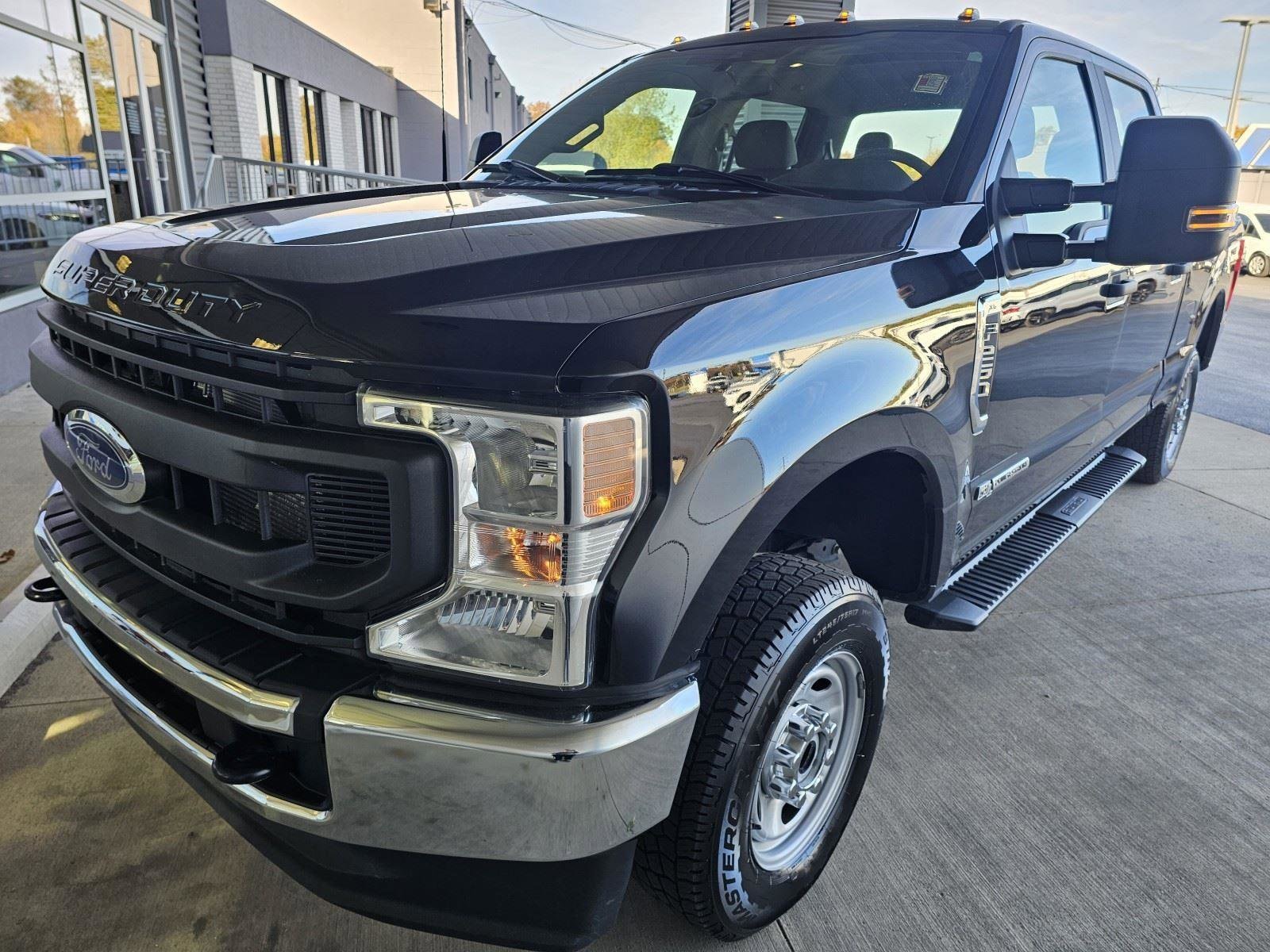 2022 Ford F-250 Super Duty XL's photo