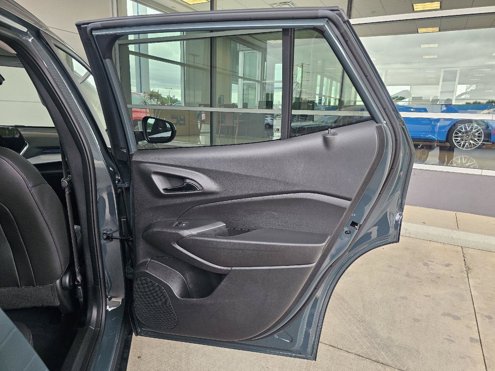 2025 Chevrolet Trax LT - Photo 13