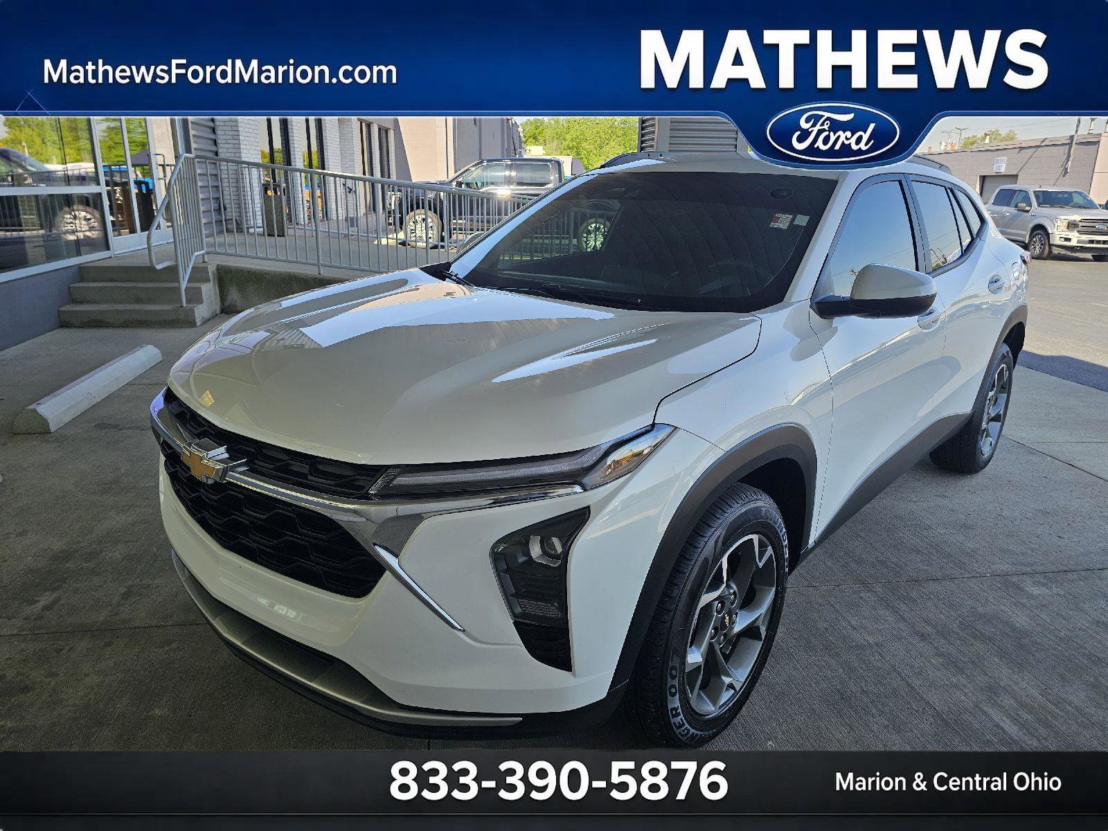 2024 Chevrolet Trax LT's photo