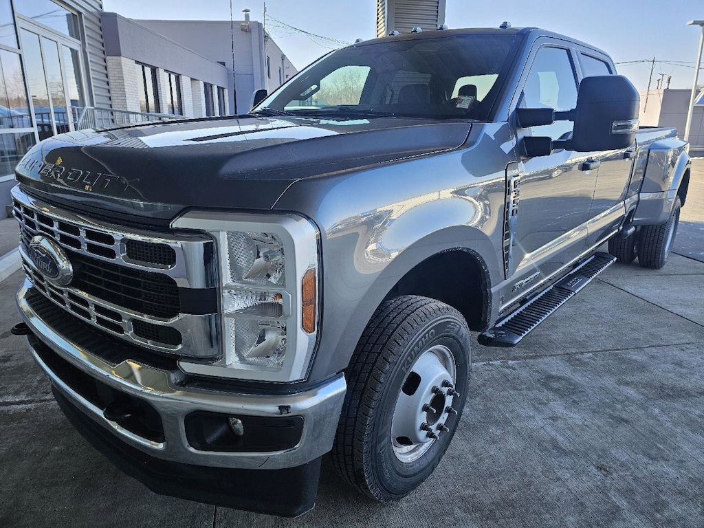 Used 2025 Ford F-350 Truck Crew Cab