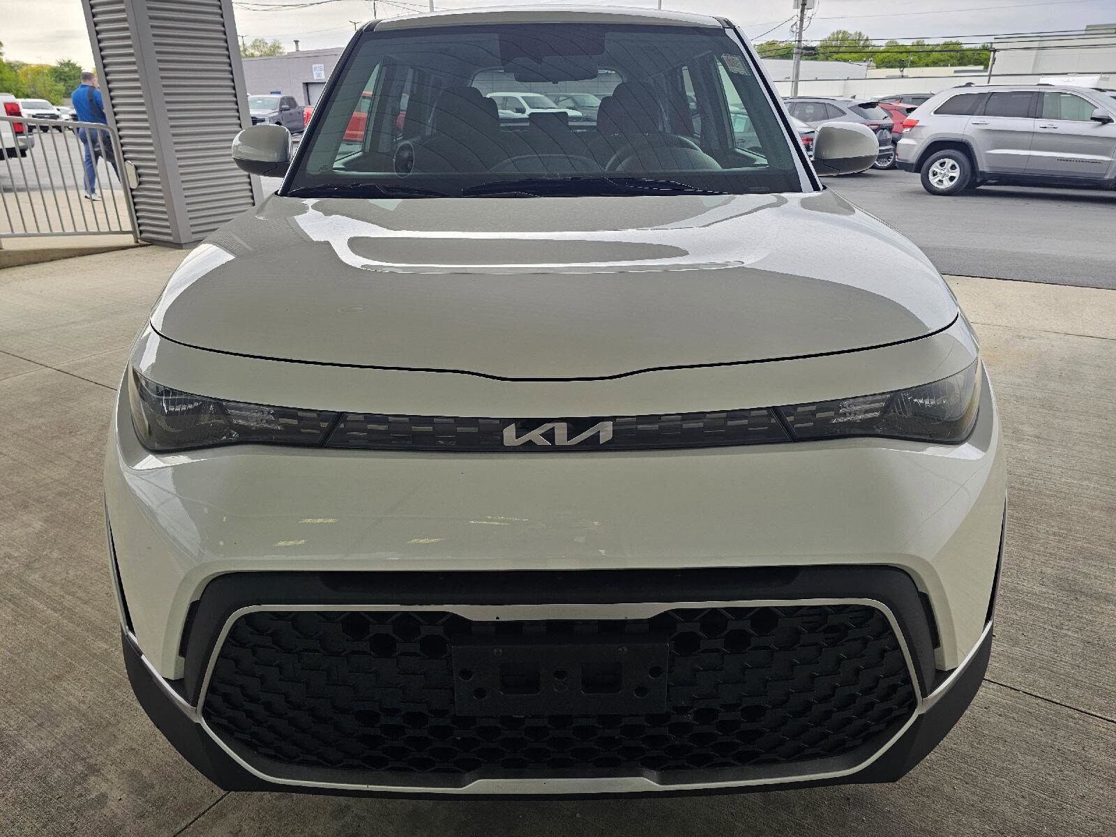2025 Kia Soul LX - Photo 8
