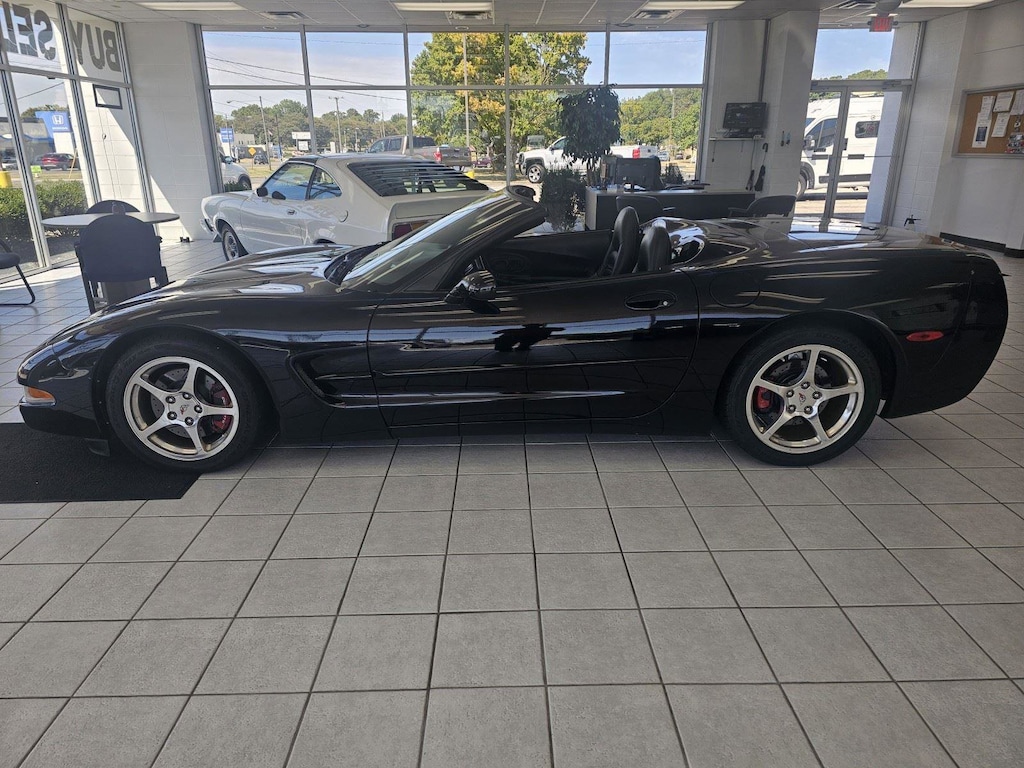 Used 2001 Chevrolet Corvette Base Convertible