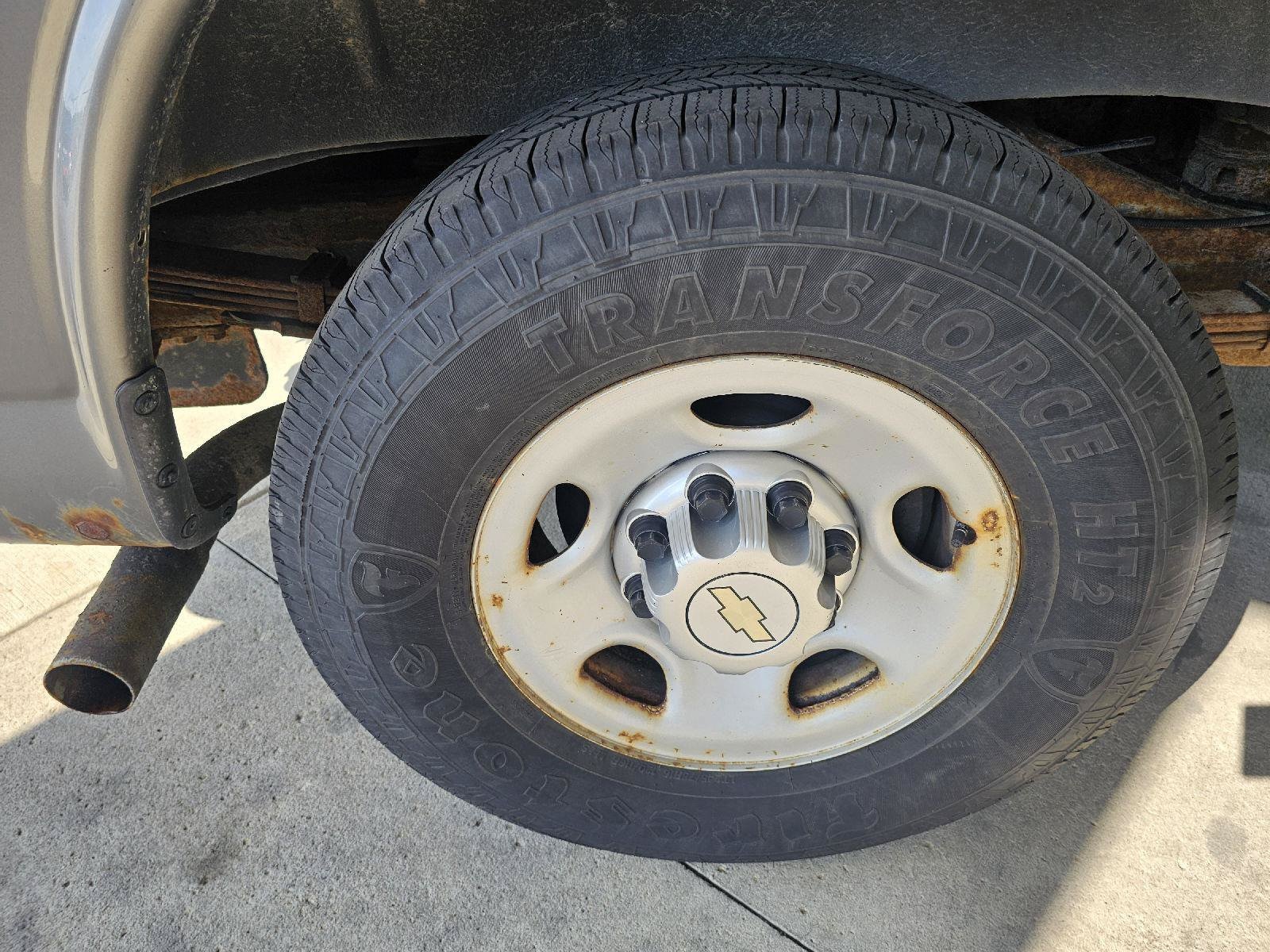 2012 Chevrolet Express LS - Photo 10