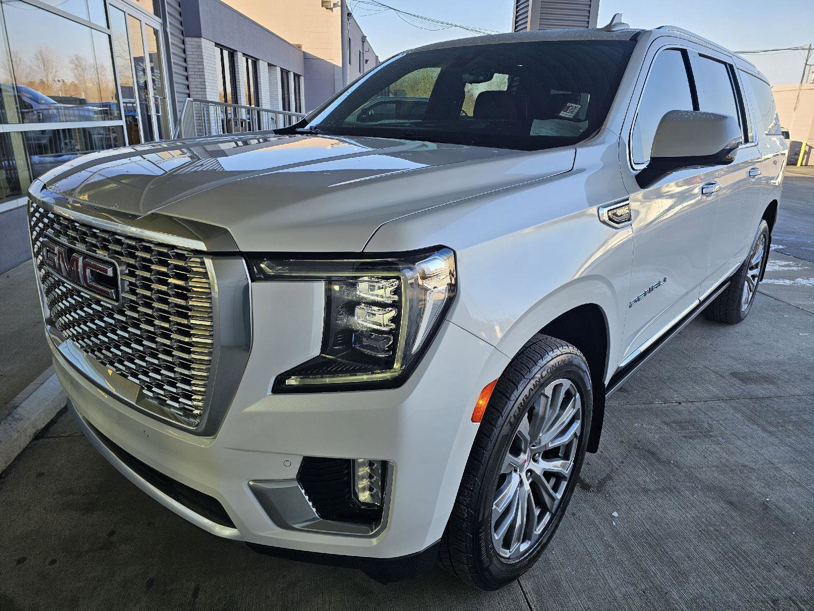 2021 GMC Yukon XL Denali's photo