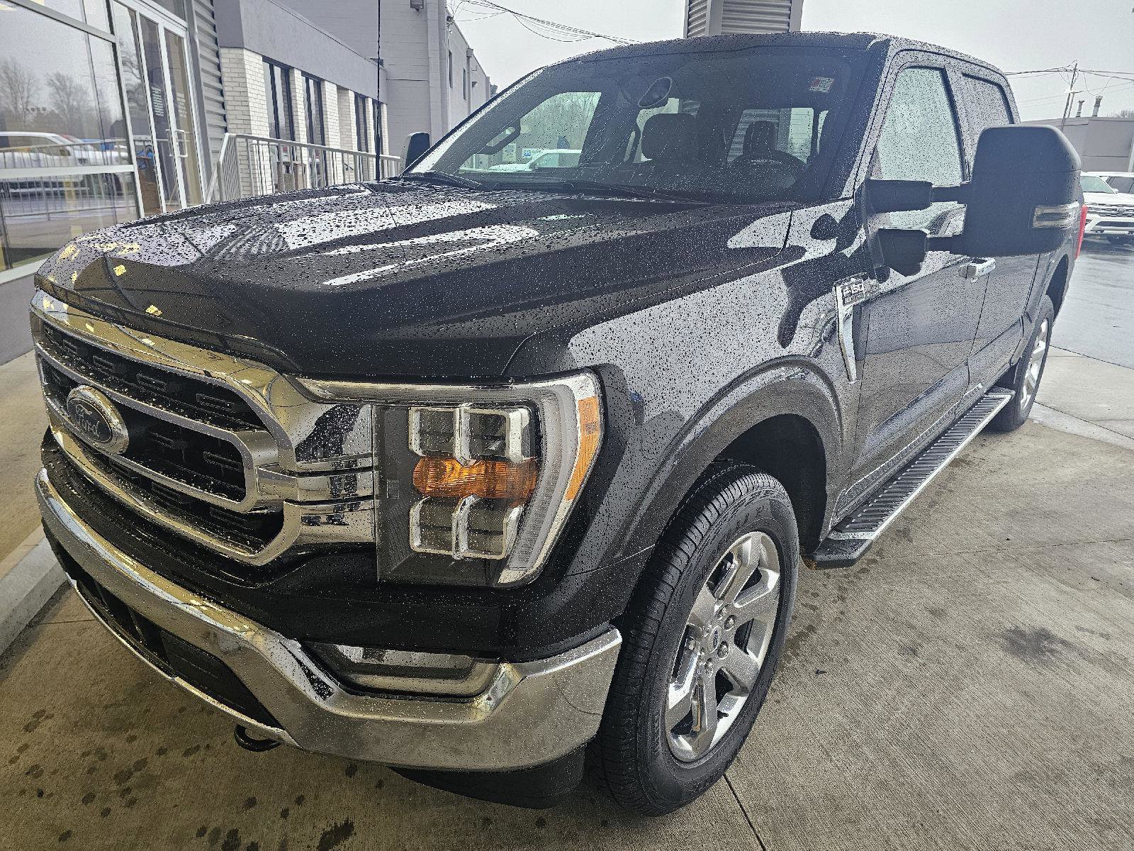 2022 Ford F-150 XLT's photo