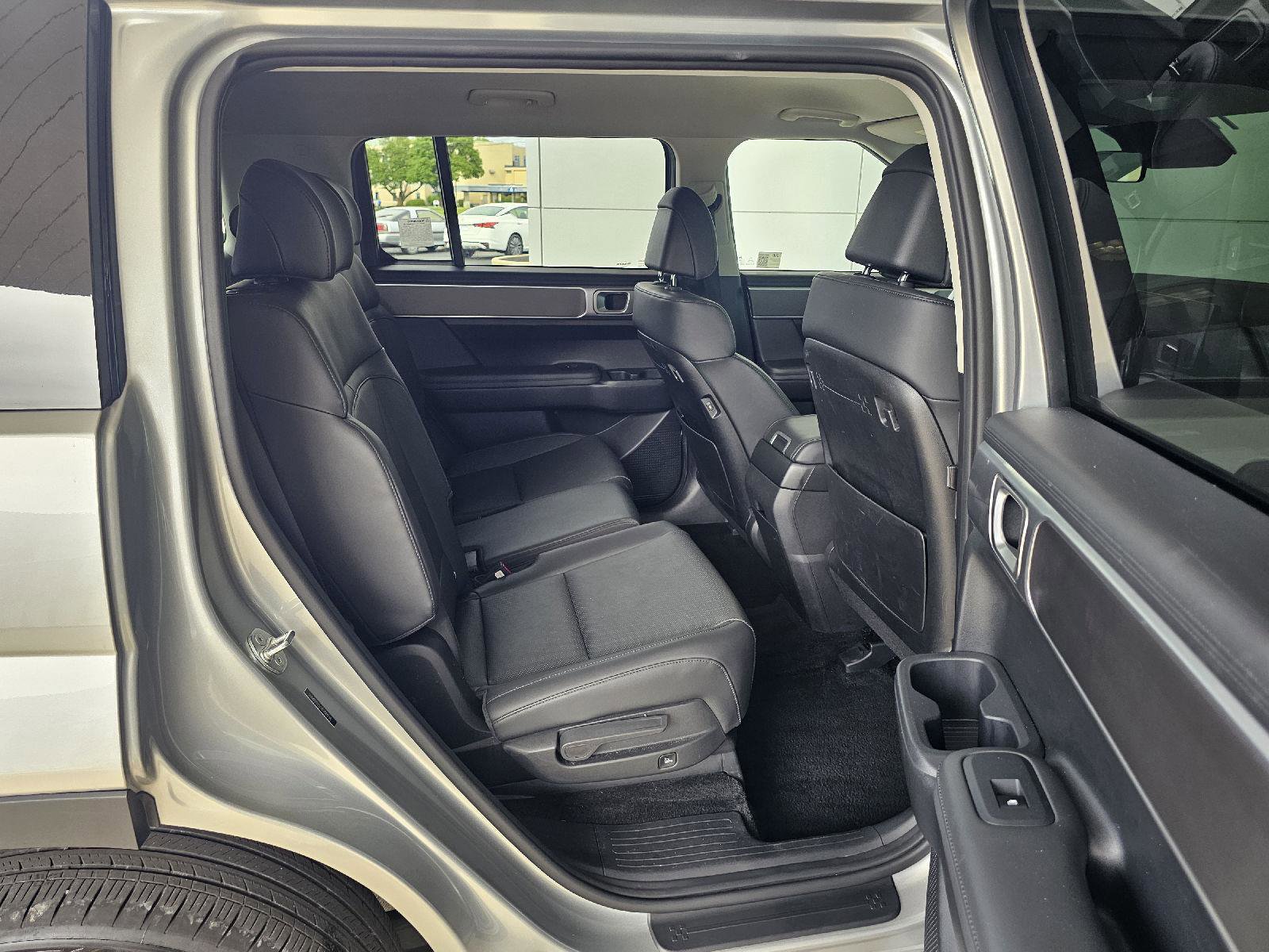2025 Hyundai Santa Fe SEL - Photo 14