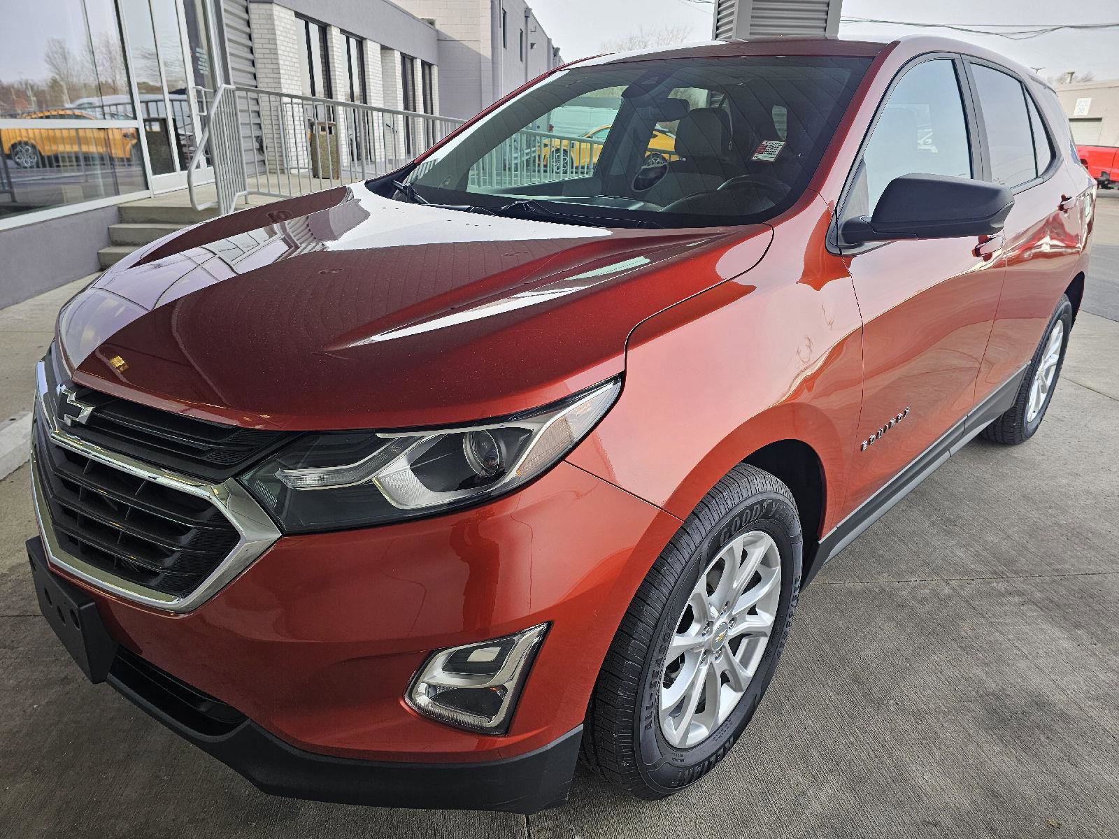 2020 Chevrolet Equinox LS's photo