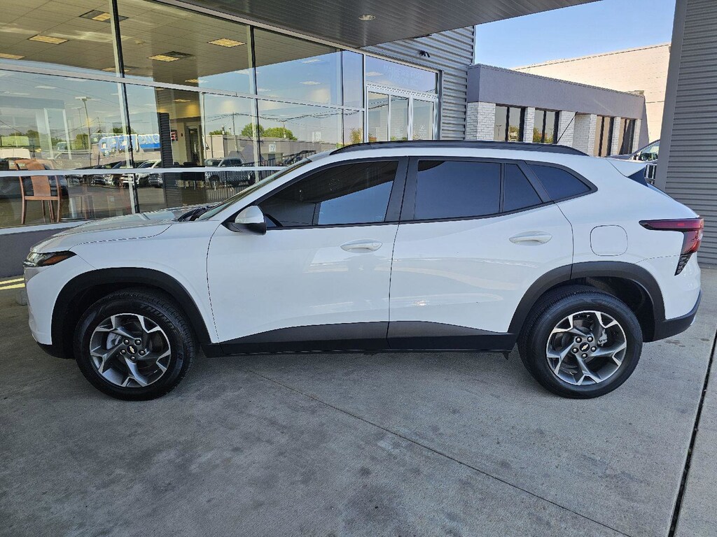 Used 2024 Chevrolet Trax LT SUV