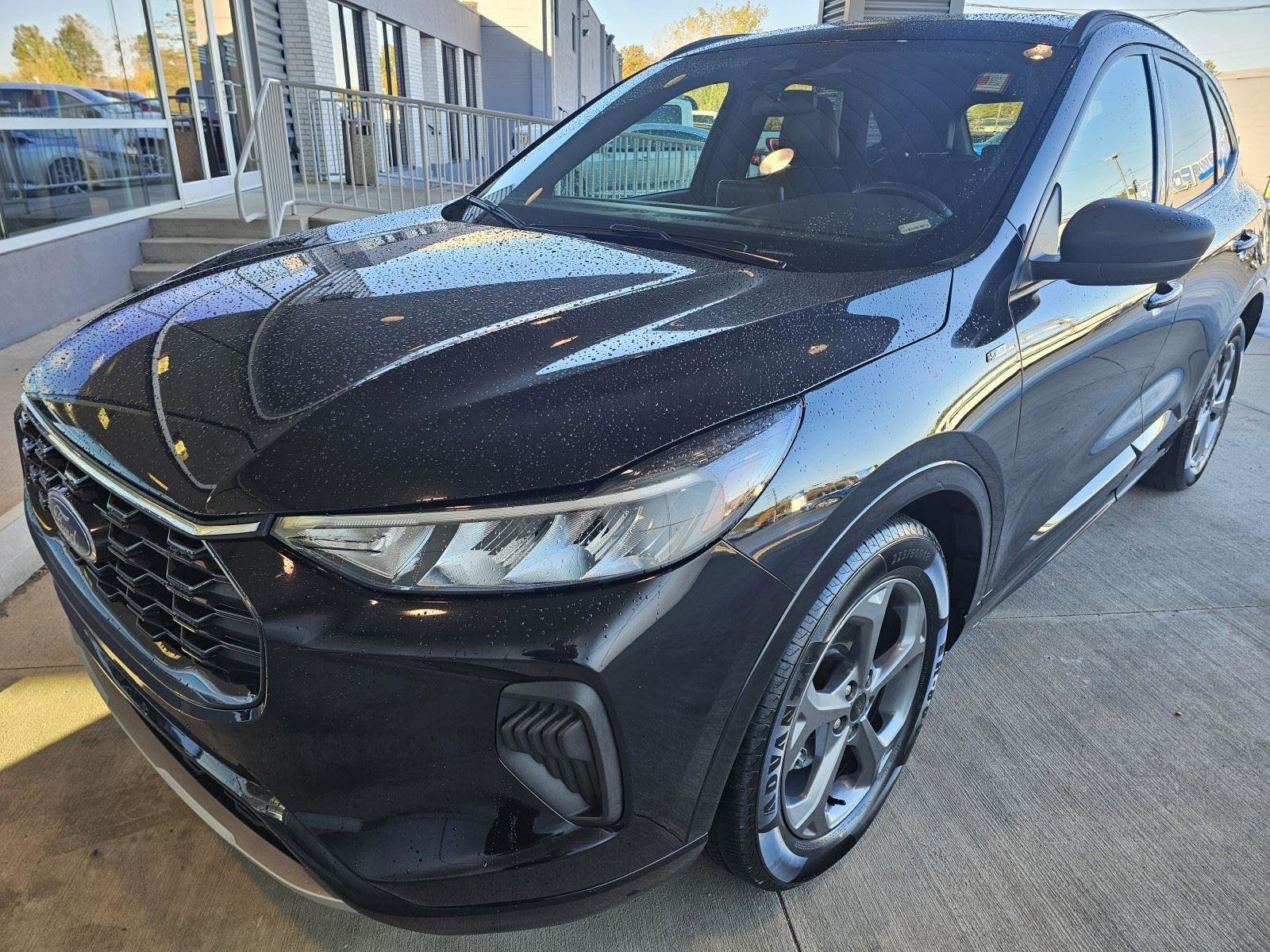 2023 Ford Escape ST-Line's photo