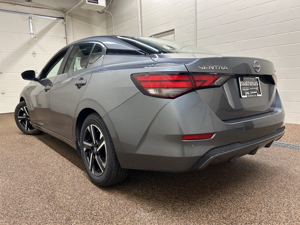 2024 Nissan Sentra SV photo 4