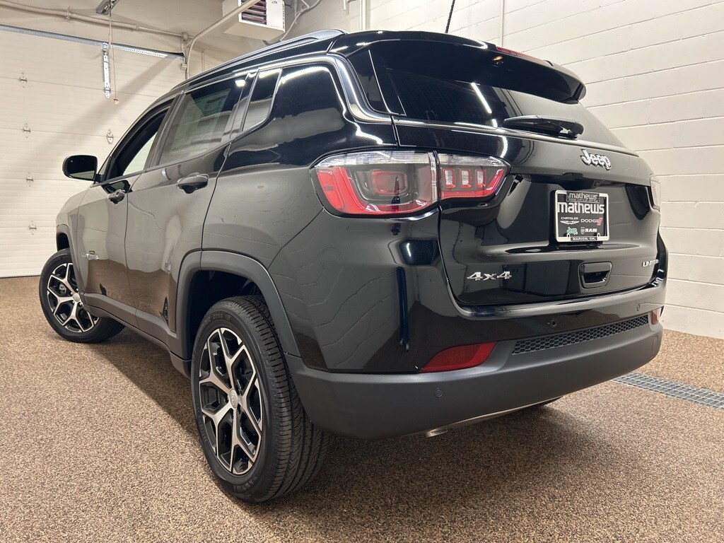2024 Jeep Compass Limited photo 3