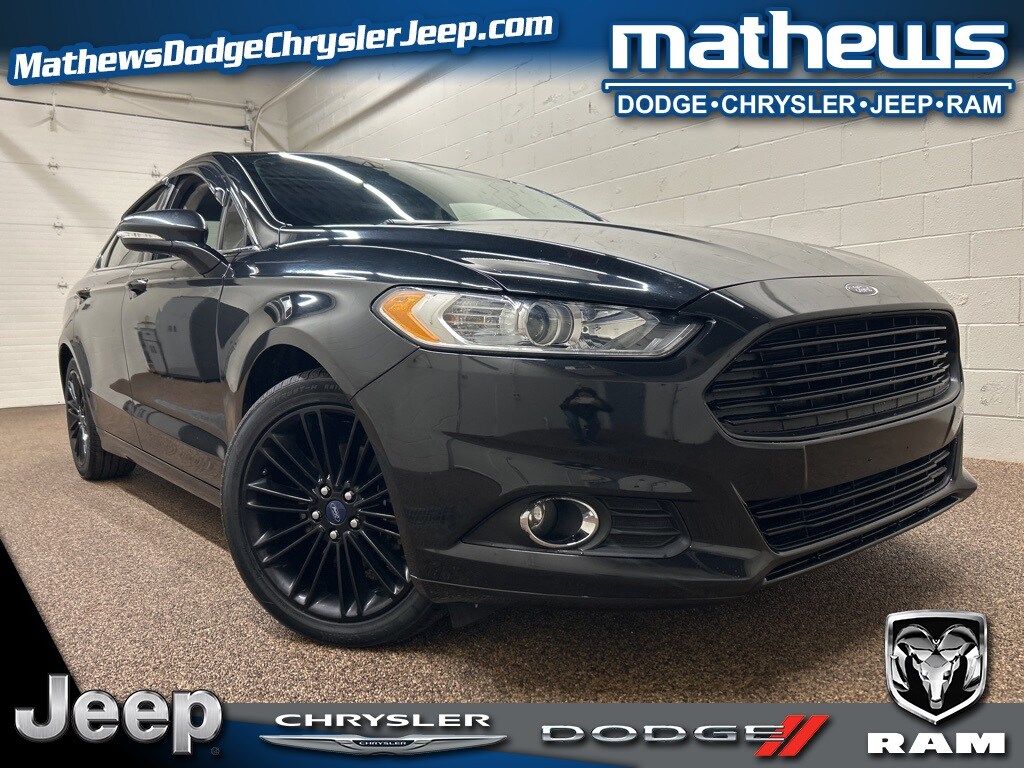Used 2014 Ford Fusion SE Sedan
