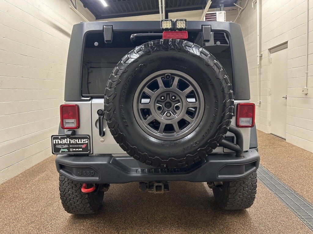 2013 Jeep Wrangler Unlimited Rubicon photo 3