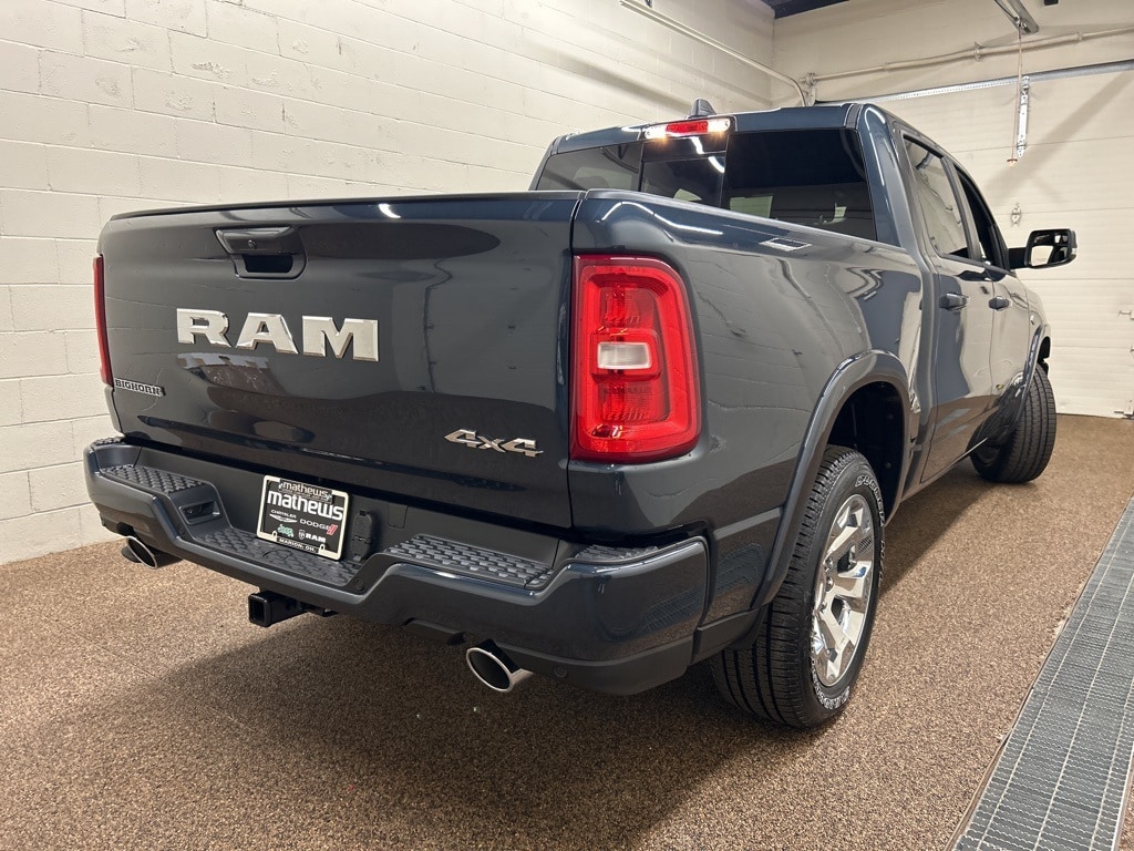 New 2026 Ram 1500 BIG HORN CREW CAB 4X4 5'7 BOX Pickup