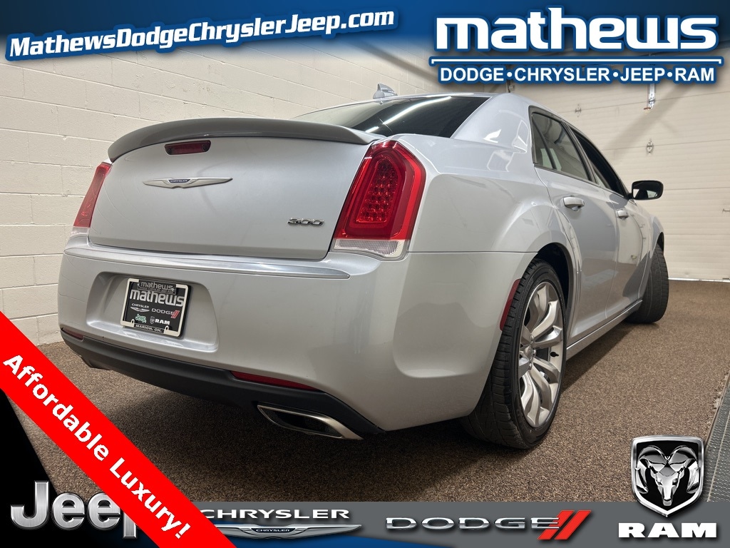 Used 2020 Chrysler 300 Touring with VIN 2C3CCAAG9LH196109 for sale in Marion, OH