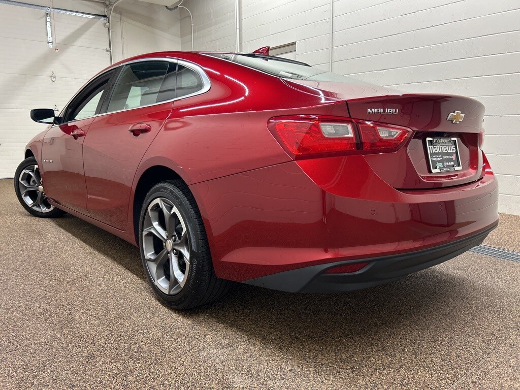 2024 Chevrolet Malibu 1LT photo 4