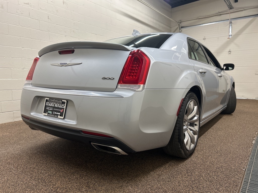 Used 2020 Chrysler 300 Touring with VIN 2C3CCAAG9LH196109 for sale in Marion, OH