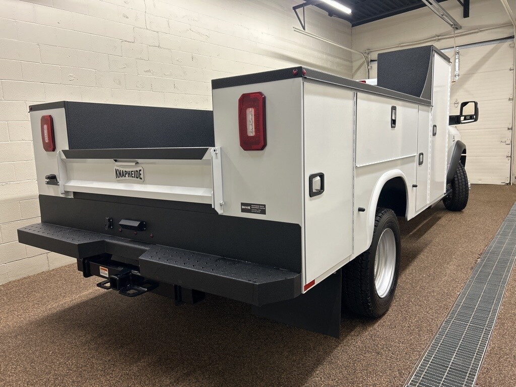 2024 Ram 5500 Tradesman photo 2