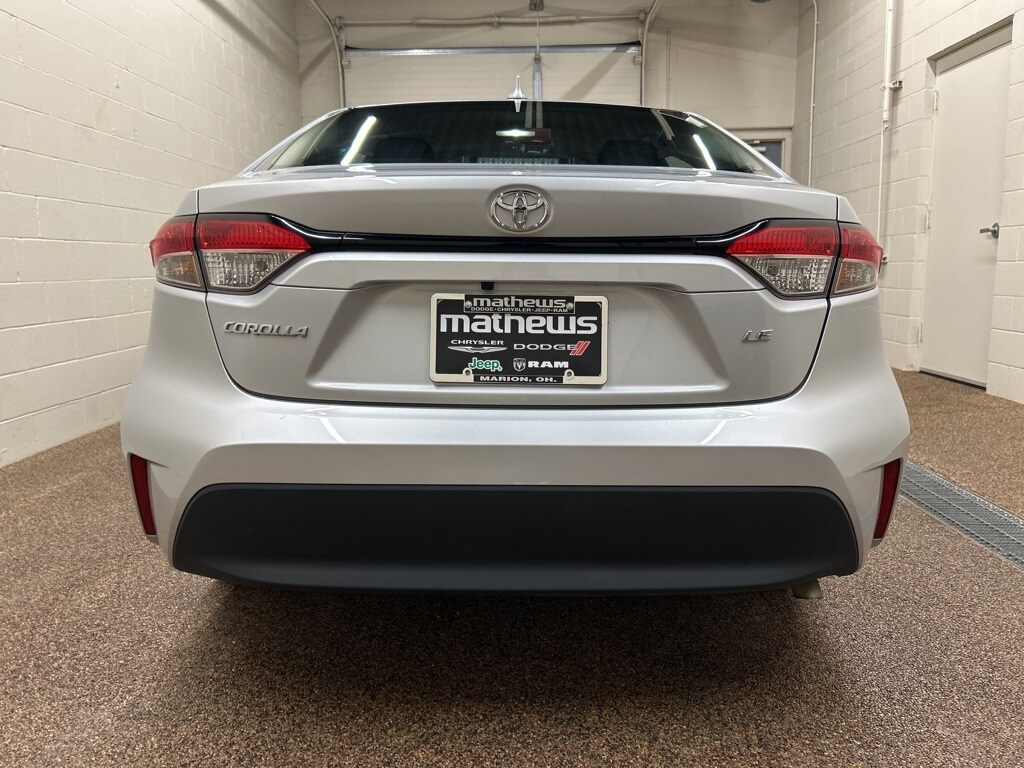 2024 Toyota Corolla LE photo 3