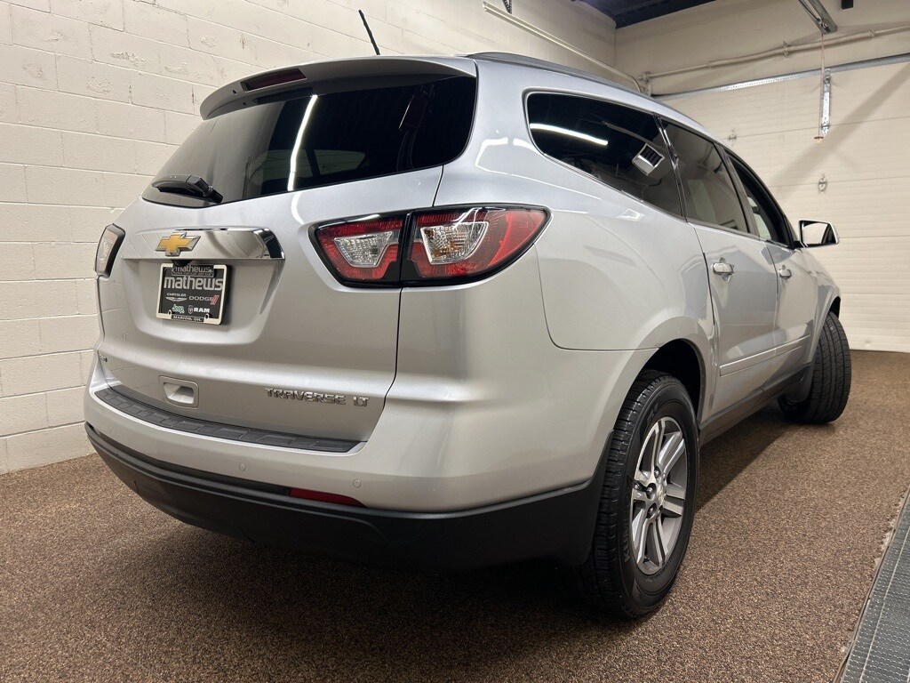 Used 2015 Chevrolet Traverse 2LT with VIN 1GNKVHKD8FJ363553 for sale in Marion, OH