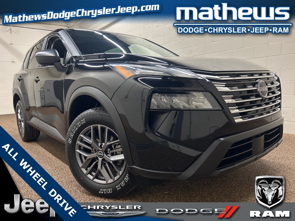 Used 2024 Nissan Rogue S SUV