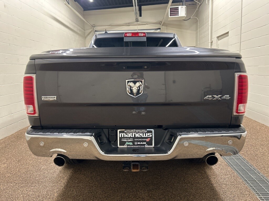 2015 Ram 1500 Laramie photo 2