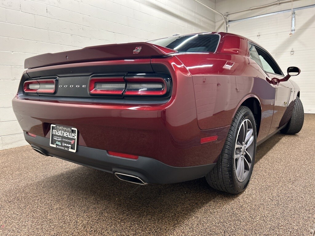 Used 2019 Dodge Challenger SXT with VIN 2C3CDZGG6KH594122 for sale in Marion, OH