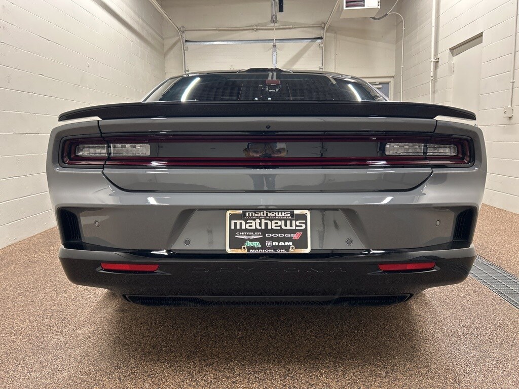 2025 Dodge Charger R/T Scat Pack photo 3