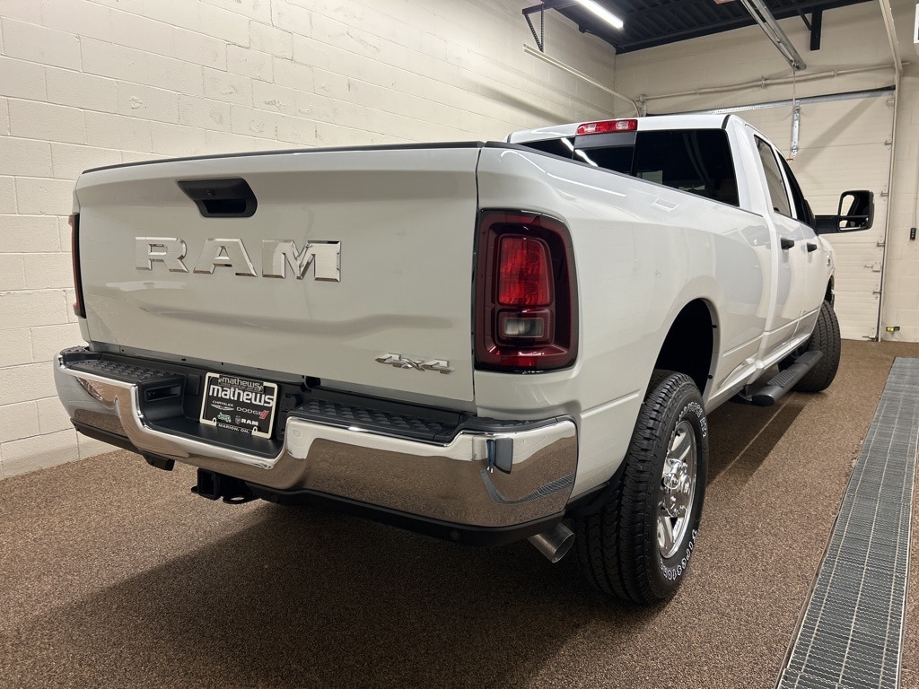 2025 Ram 2500 Tradesman photo 2