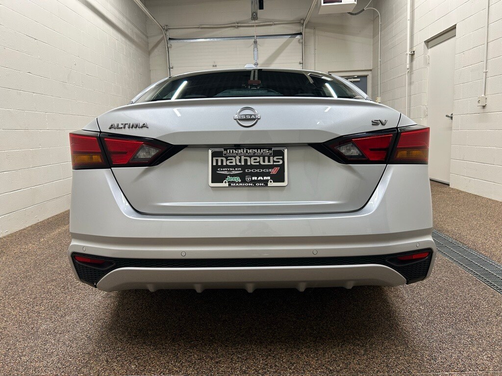 2023 Nissan Altima 2.5 SV photo 3