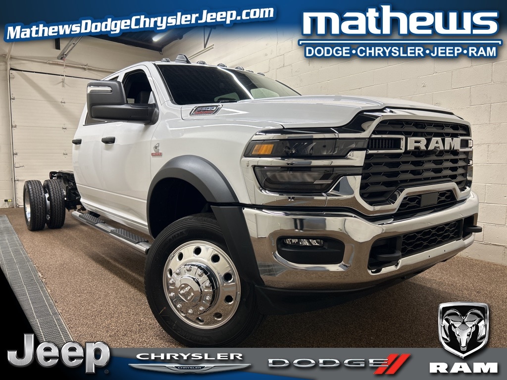 New 2026 Ram 5500 Chassis Cab 5500 TRADESMAN CHASSIS CREW CAB 4X4 84' CA Pickup