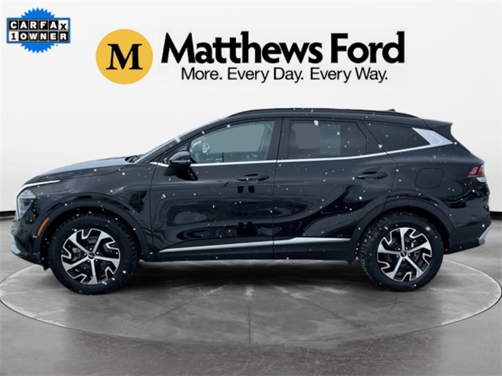 Used 2025 Kia Sportage EX SUV