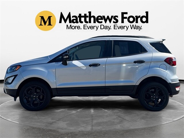 2021 Ford EcoSport SES photo 2